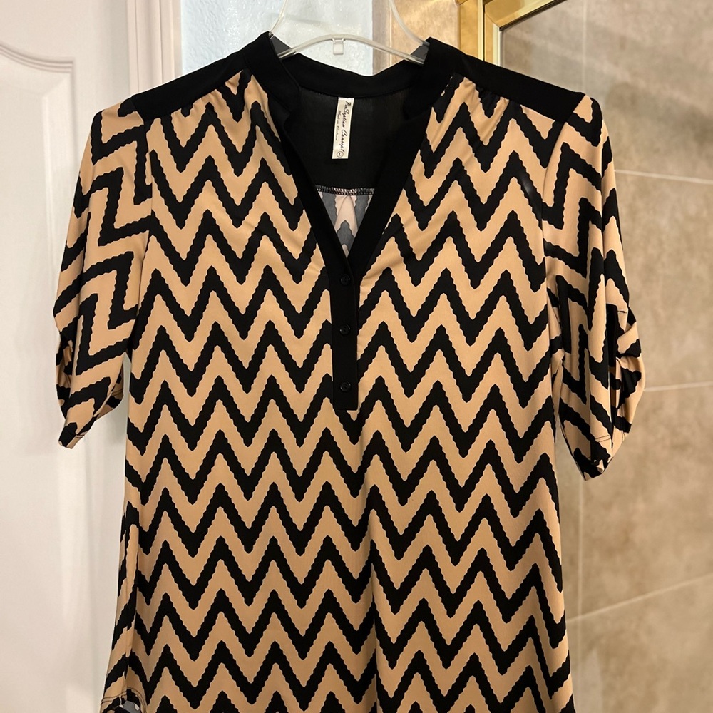 Chevron Patterned Black and Tan Women's Top